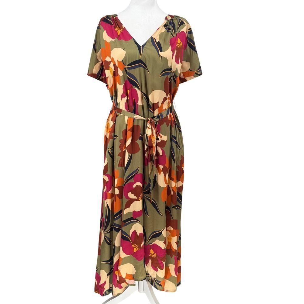 Velvet by Graham & Spencer Floral Maxi Dress NWT, Size M Luxury Resort Style